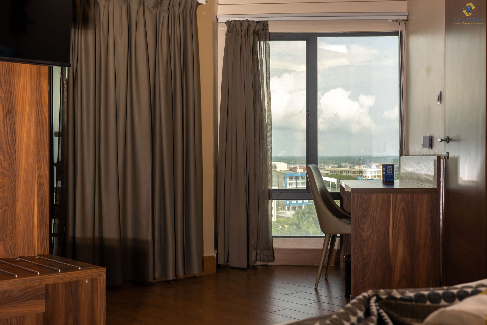 Deluxe Suite La Falaise Bonapriso Douala